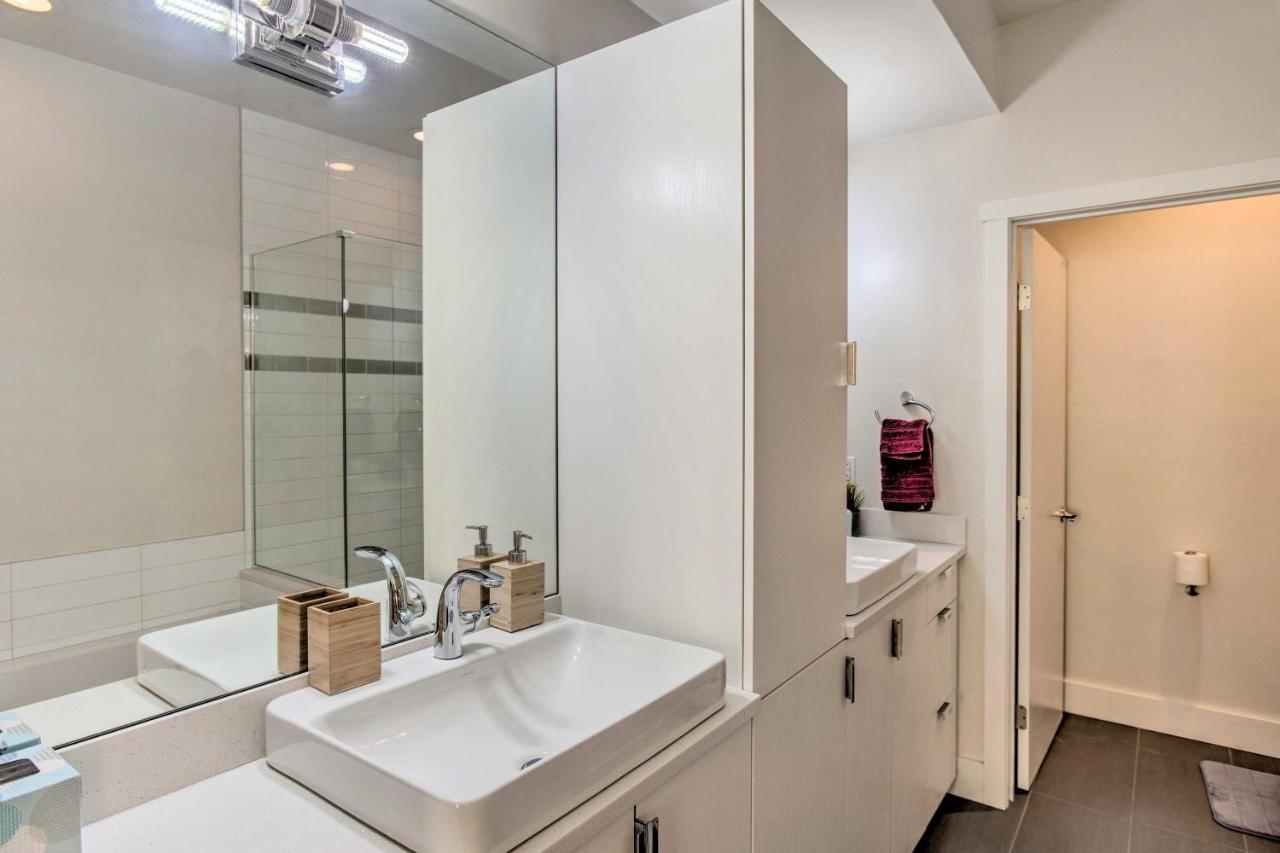 Denver Abode With Rooftop Deck And City Views エクステリア 写真